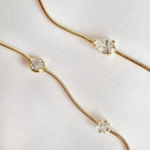 Srebrny pozłacany naszyjnik choker z cyrkoniami TREND