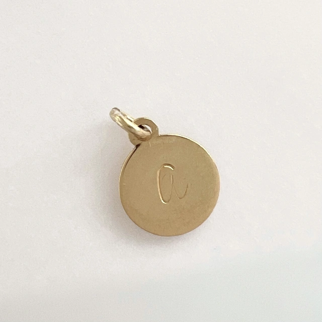 Personalizowana zawieszka z literką – blaszka 8mm